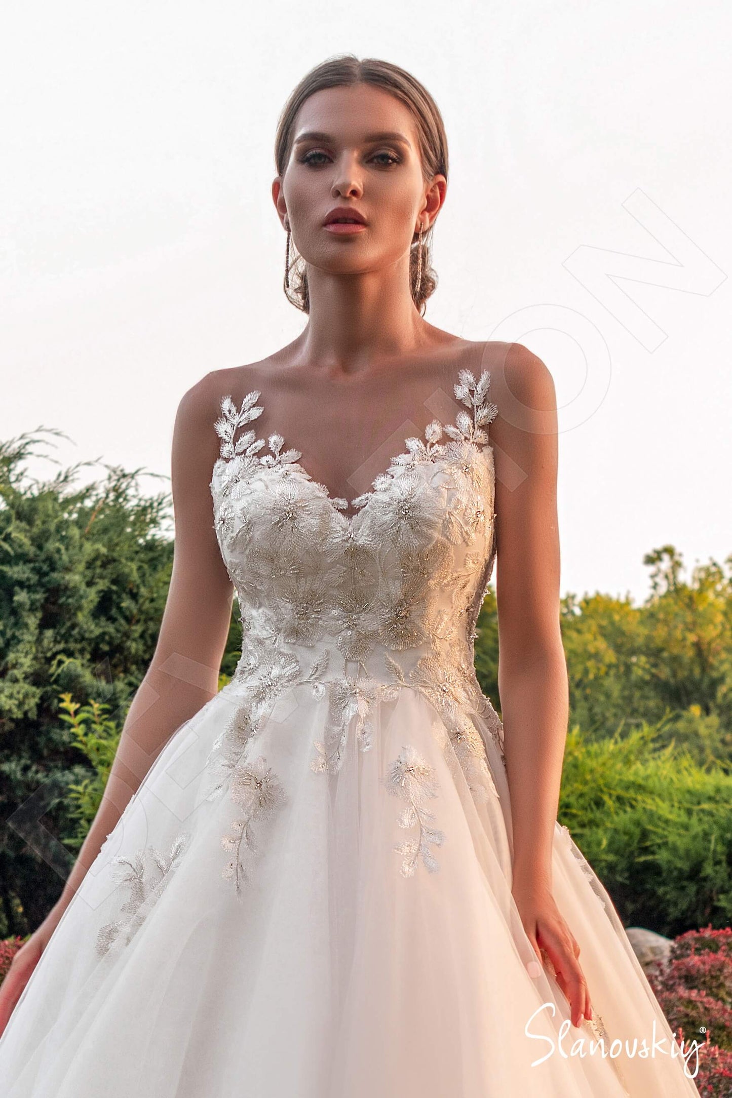 Laureen Full back A-line Sleeveless Wedding Dress 2