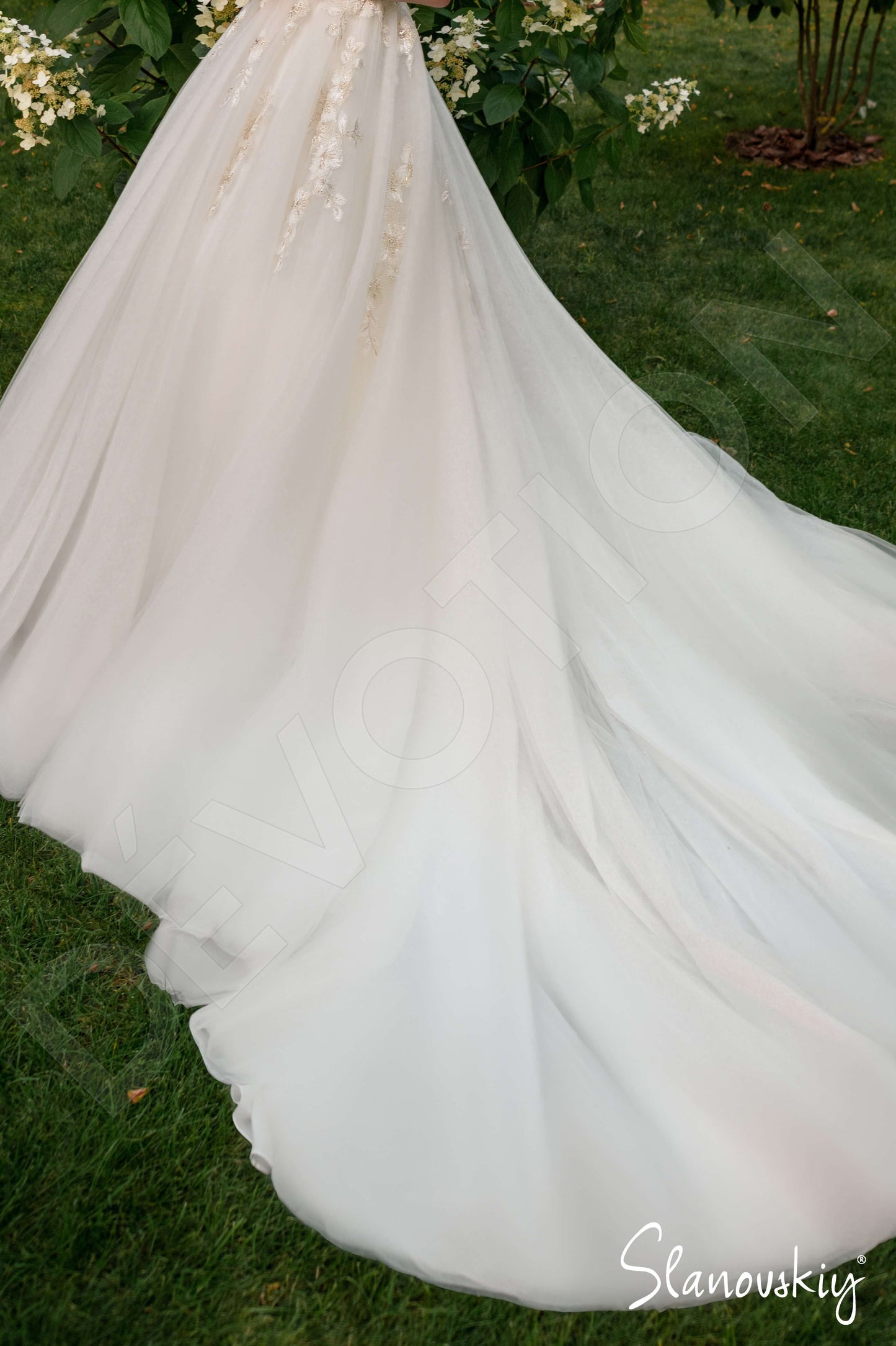 Laureen Full back A-line Sleeveless Wedding Dress 6