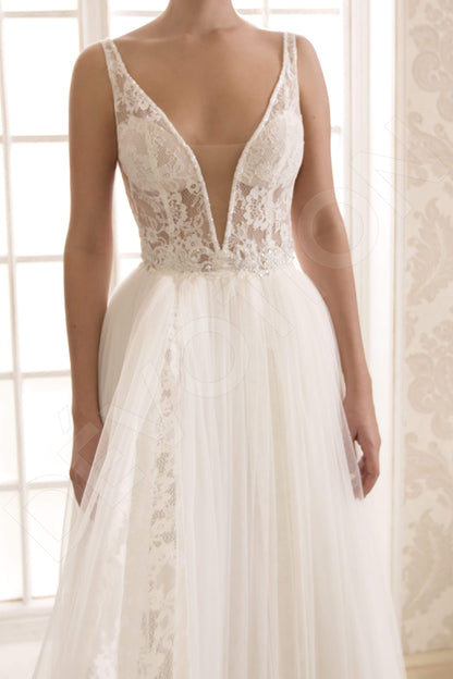 Berenice Open back A-line Sleeveless Wedding Dress 2