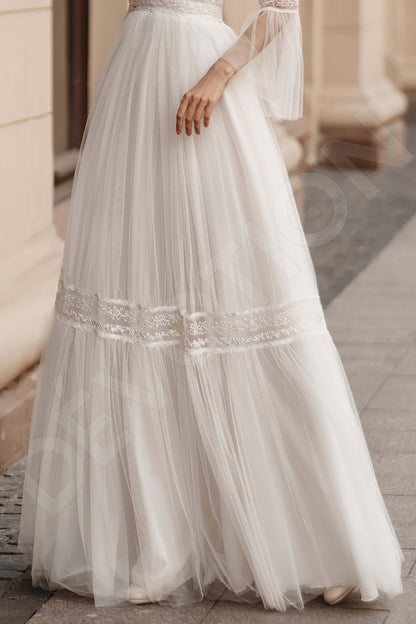 Arinella Open back A-line Long sleeve Wedding Dress 3