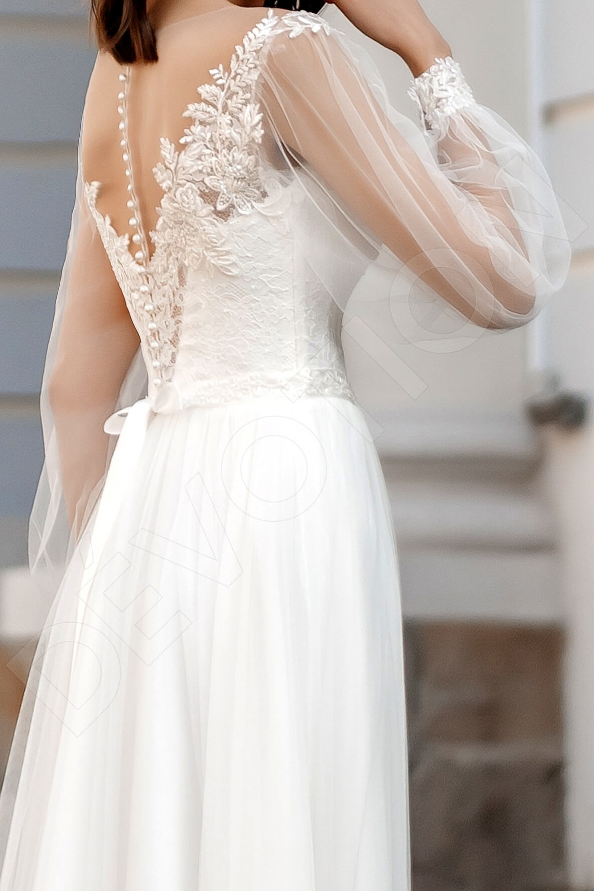 Annoris Full back A-line Long sleeve Wedding Dress 3