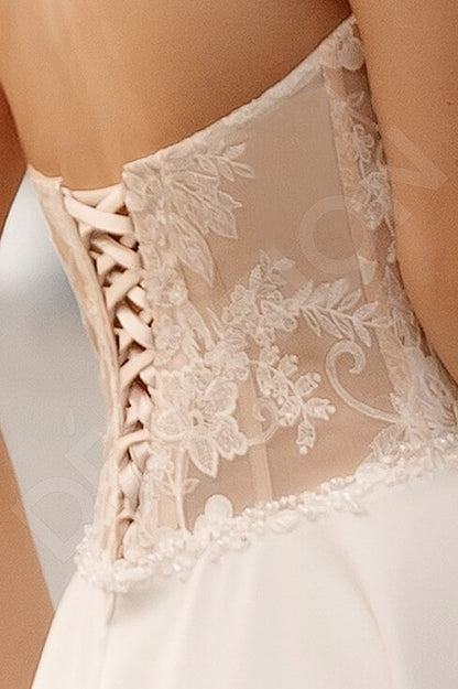 Pumila Open back A-line Sleeveless Wedding Dress 5
