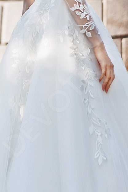 Villosa Full back Princess/Ball Gown Long sleeve Wedding Dress 6
