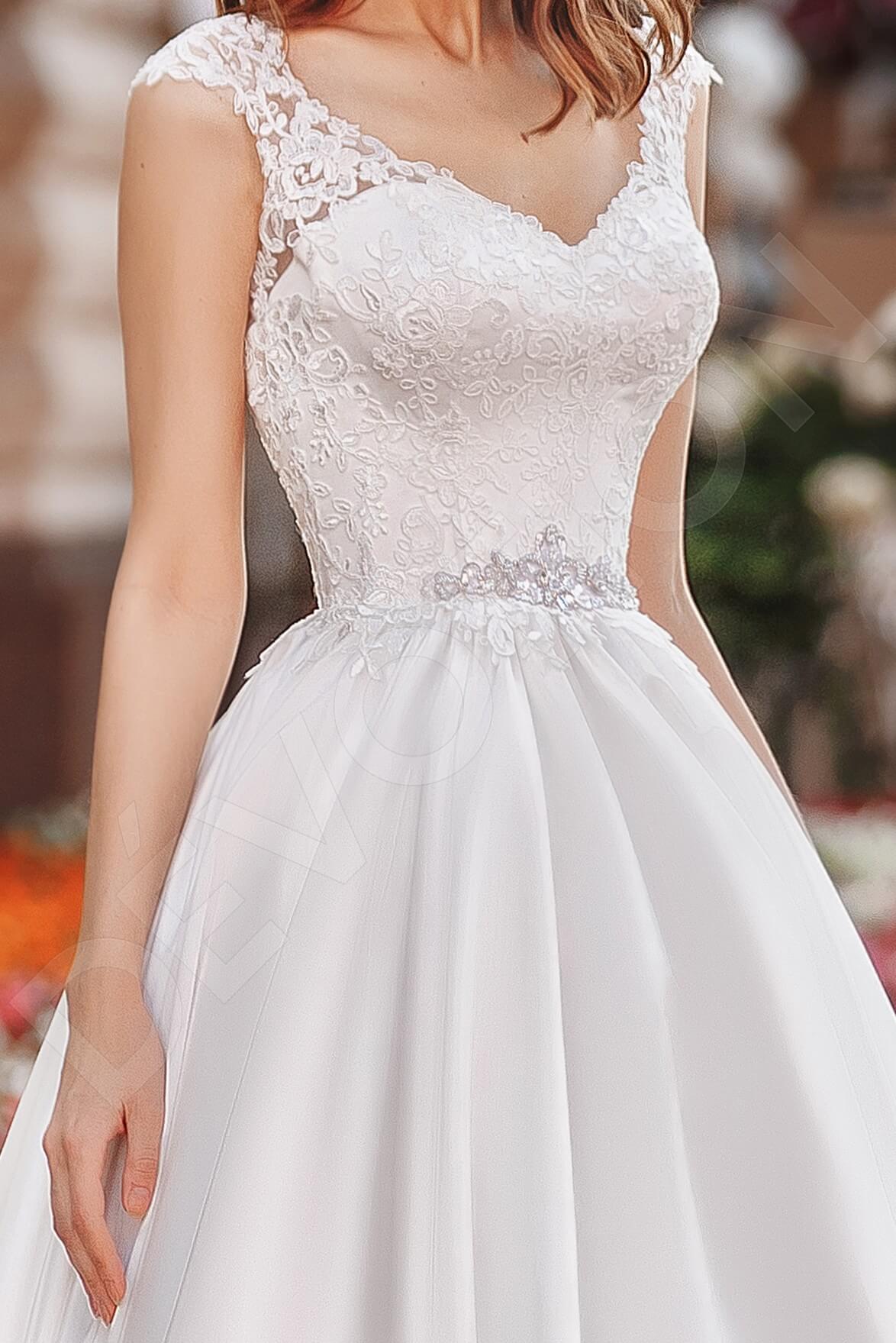 Fernia A-line V-neck Milk Wedding dress