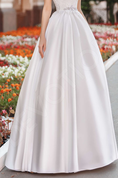 Fernia Full back A-line Short/ Cap sleeve Wedding Dress 3