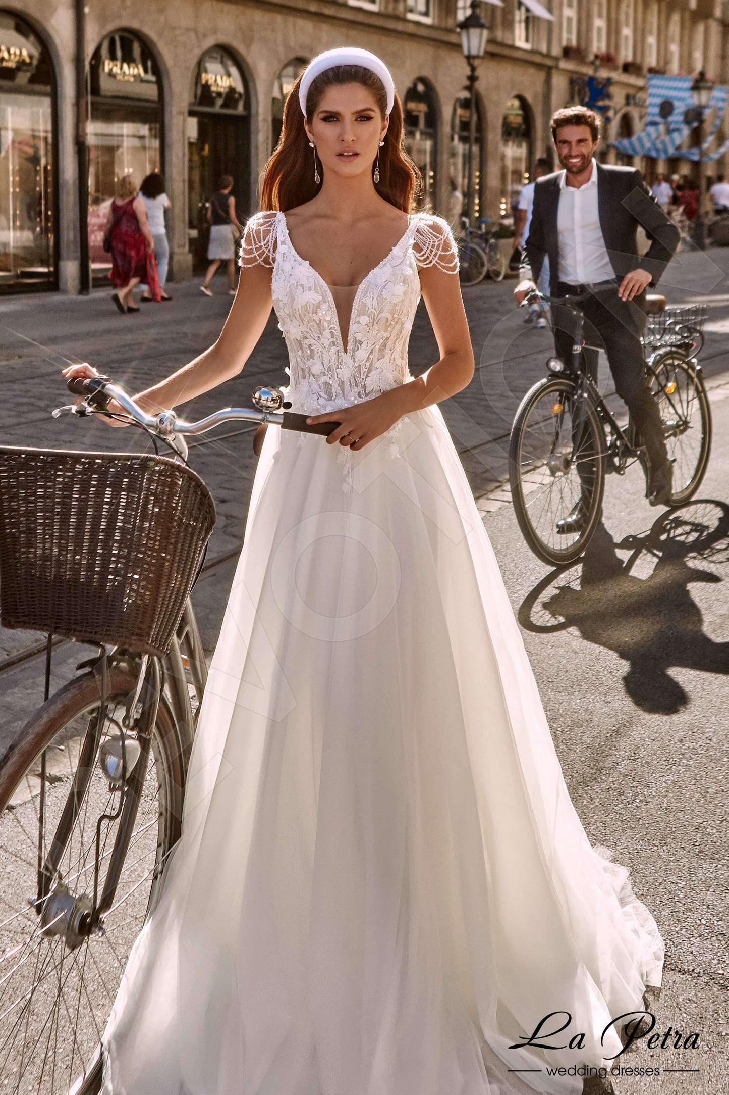 Mirte Open back A-line Sleeveless Wedding Dress Front