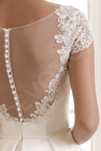 Bertie Full back A-line Short/ Cap sleeve Wedding Dress 5