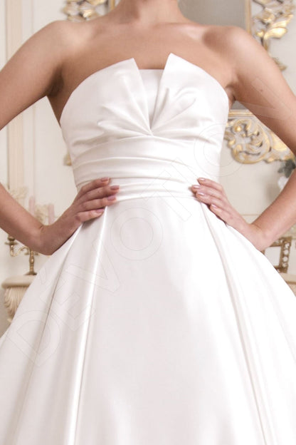 Mona Open back Princess/Ball Gown Sleeveless Wedding Dress 3