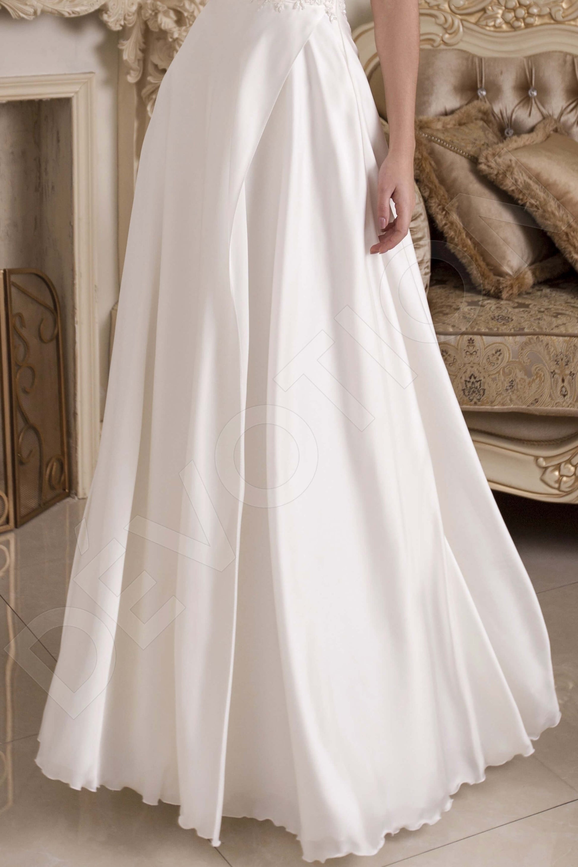 Gusta A-line V-neck Ivory Wedding dress