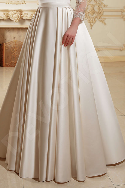 Izabella Full back A-line 3/4 sleeve Wedding Dress 4