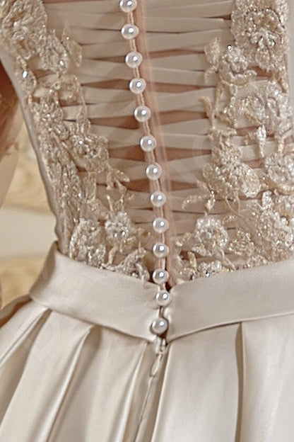Izabella Full back A-line 3/4 sleeve Wedding Dress 6