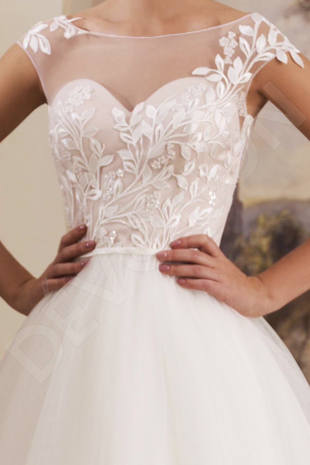 Jozefina Full back A-line Short/ Cap sleeve Wedding Dress 2
