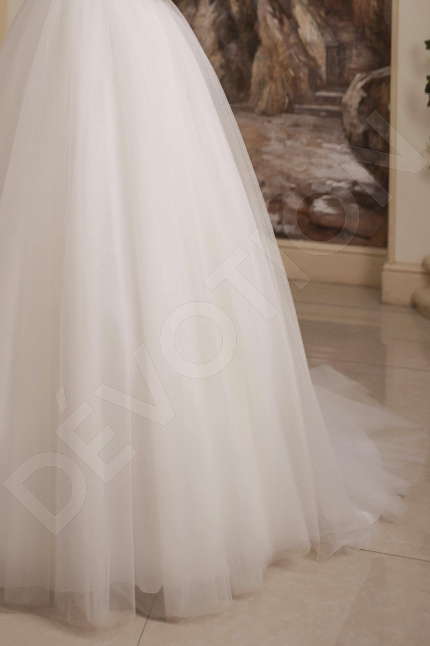 Jozefina Full back A-line Short/ Cap sleeve Wedding Dress 4