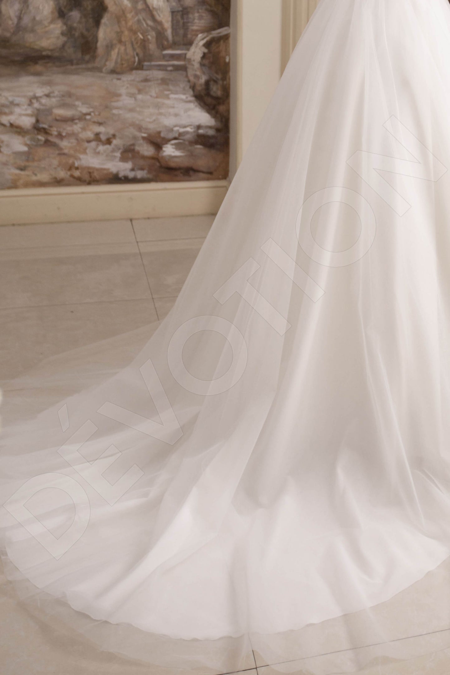 Jozefina Full back A-line Short/ Cap sleeve Wedding Dress 5