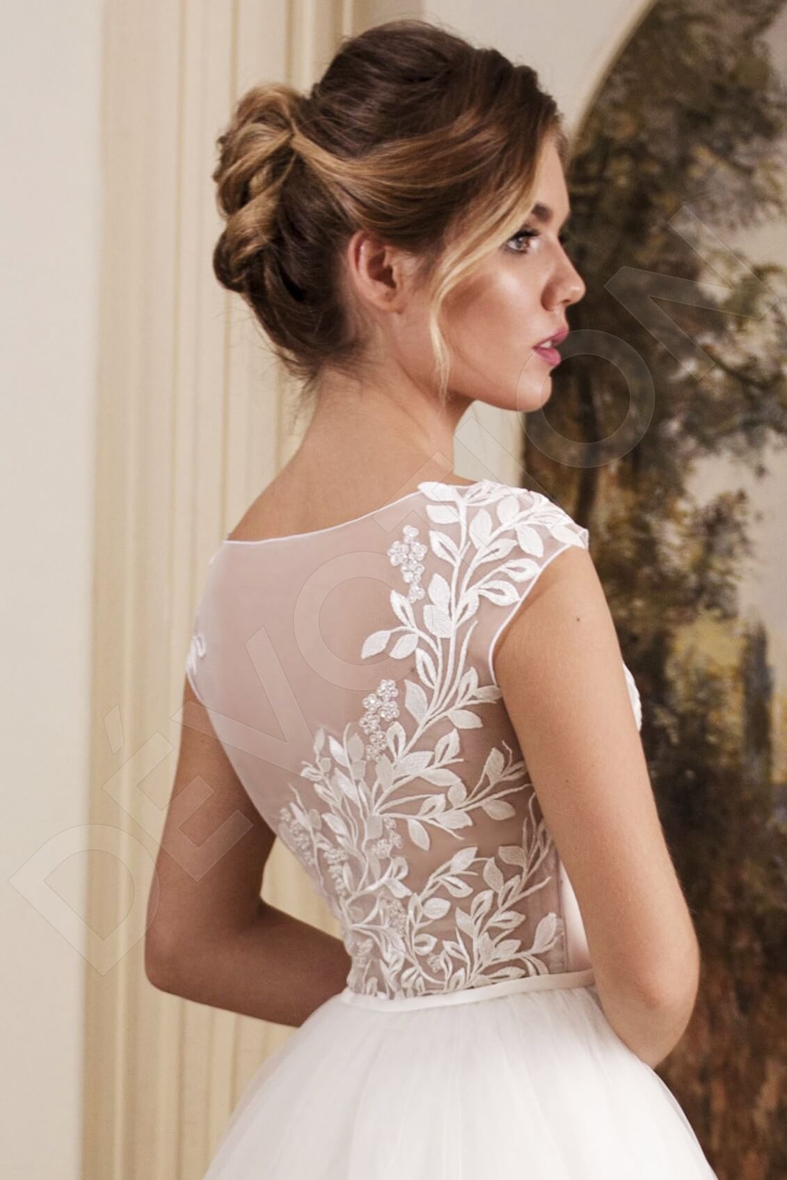 Jozefina Full back A-line Short/ Cap sleeve Wedding Dress 7