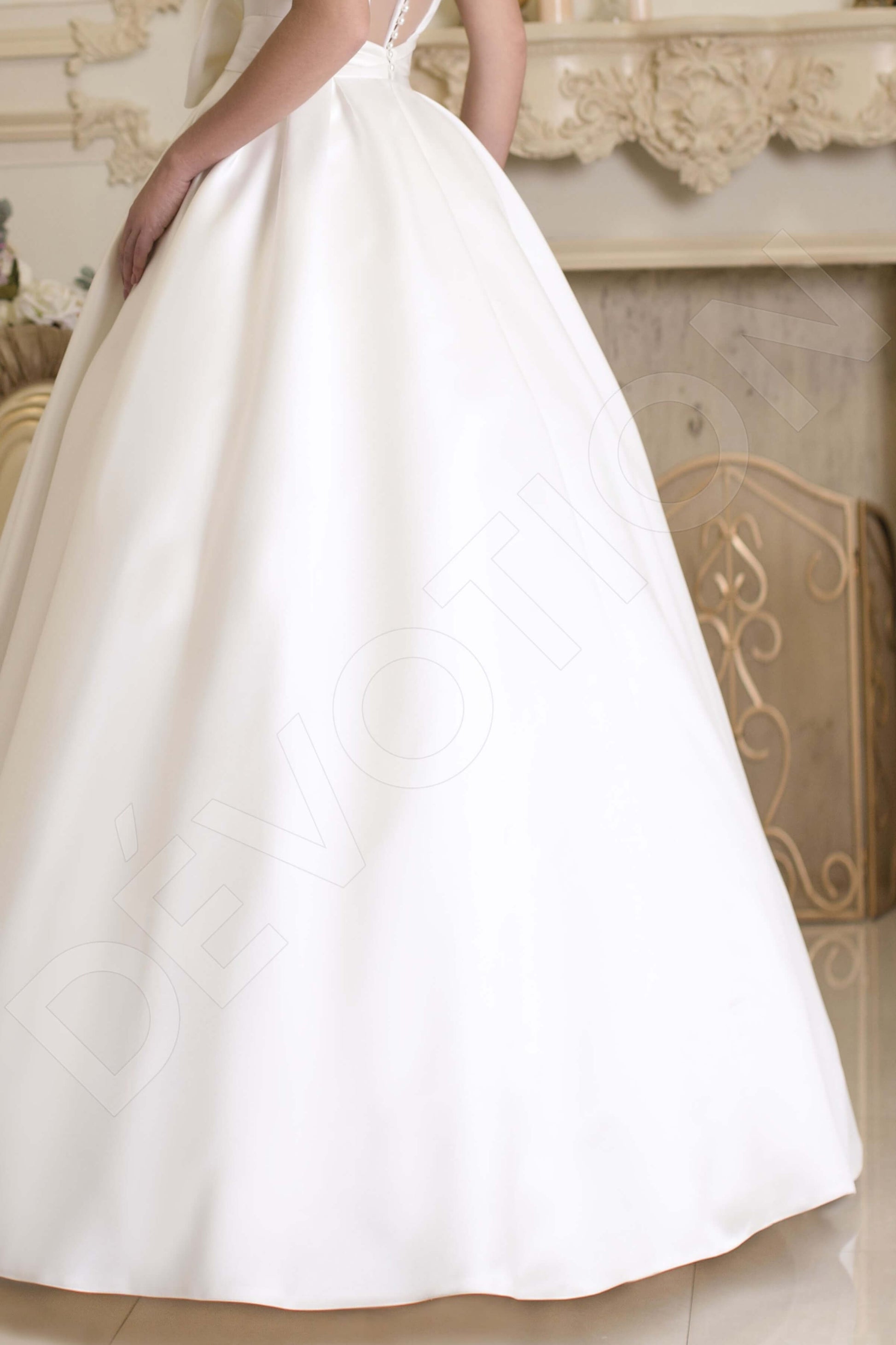 Trixie Princess/Ball Gown Sweetheart Ivory Wedding dress