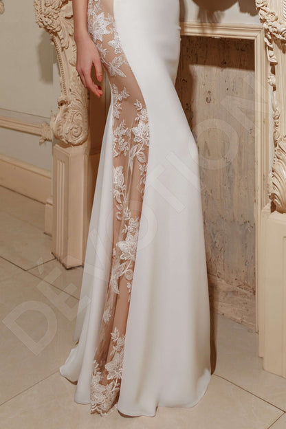 Yamilia Full back Sheath/Column Sleeveless Wedding Dress 4