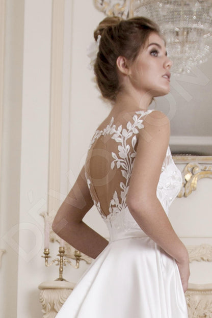 Dolores Full back A-line Sleeveless Wedding Dress 3