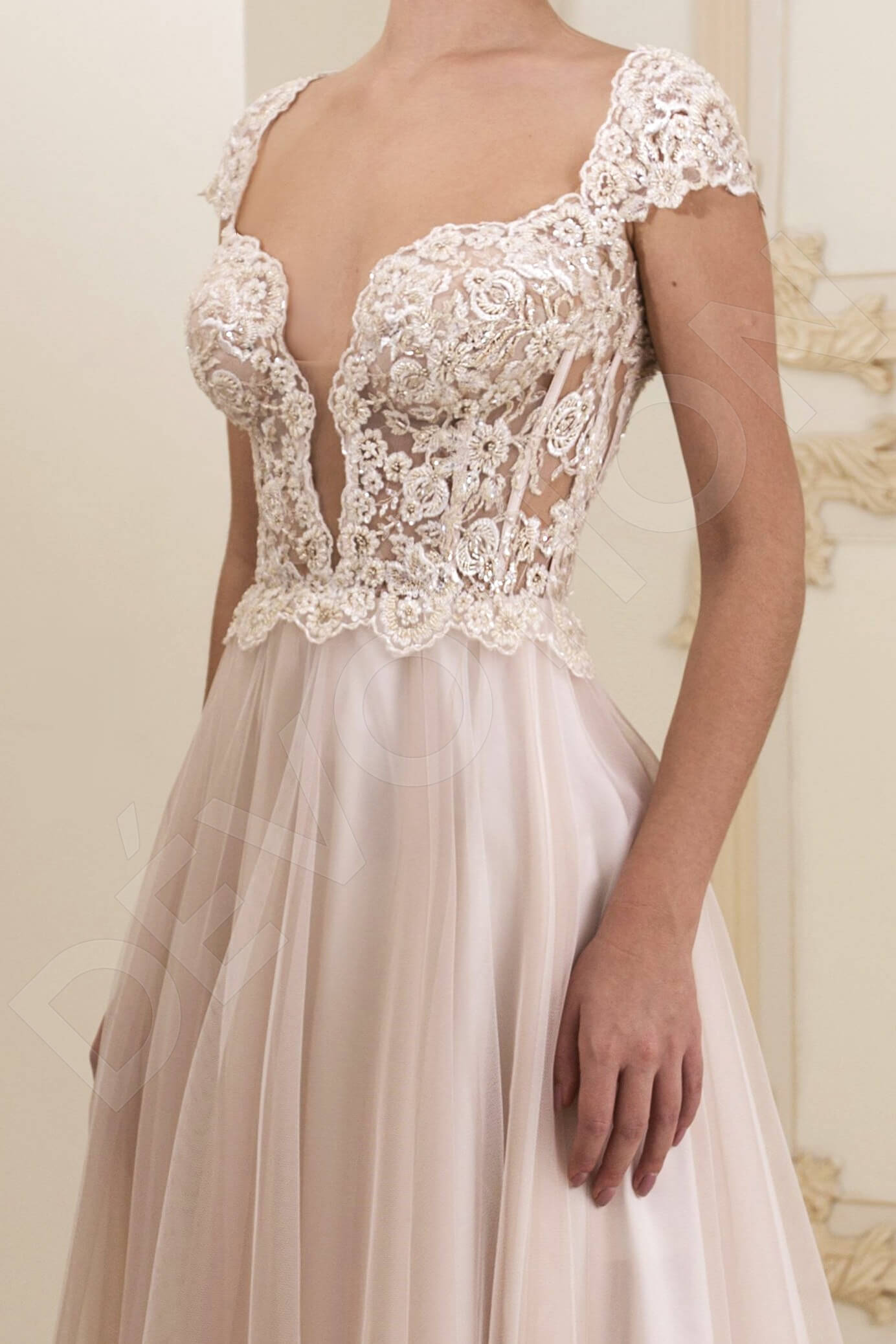 Lainie Full back A-line Short/ Cap sleeve Wedding Dress 2