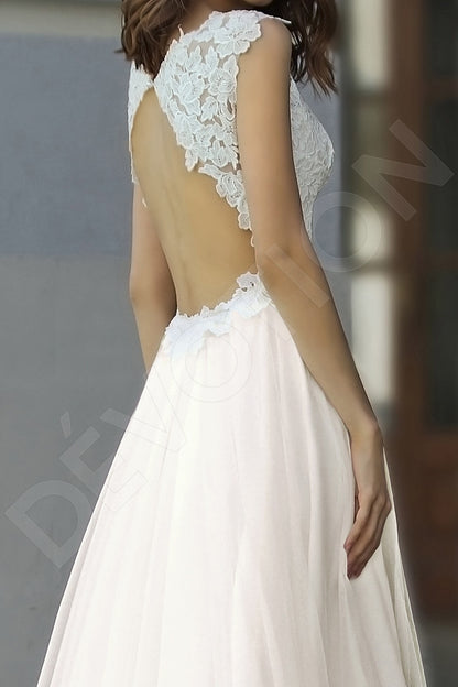 Avellana Open back A-line Sleeveless Wedding Dress 3