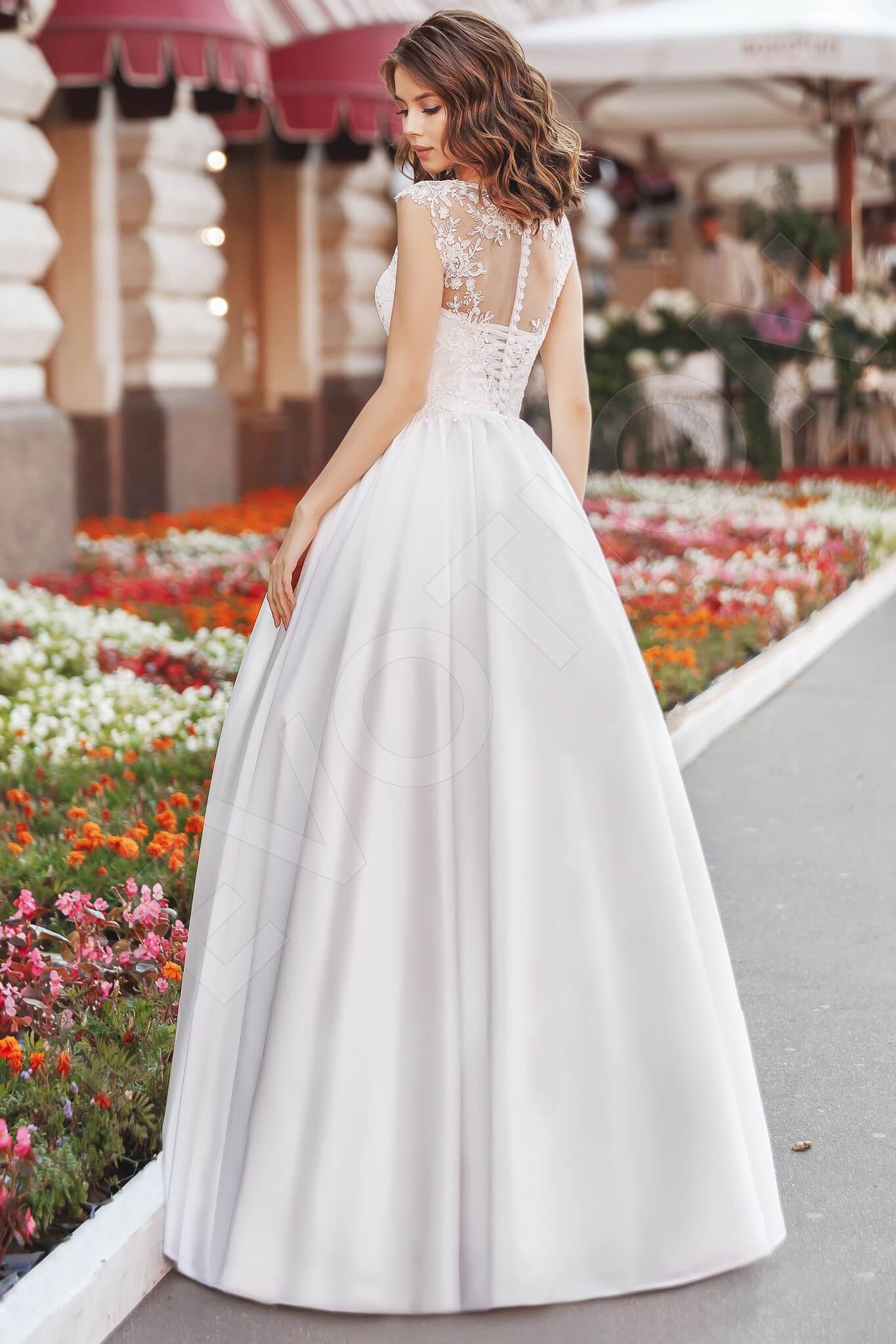 Fernia A-line V-neck Milk Wedding dress