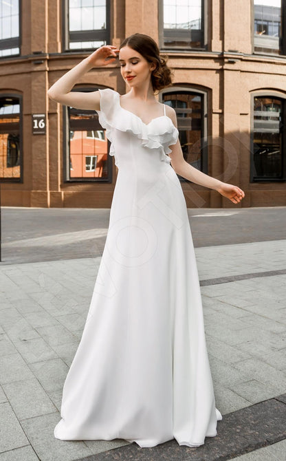 Yunaesa Open back A-line Short/ Cap sleeve Wedding Dress Front