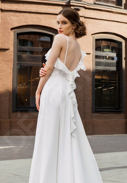 Yunaesa Open back A-line Short/ Cap sleeve Wedding Dress 5