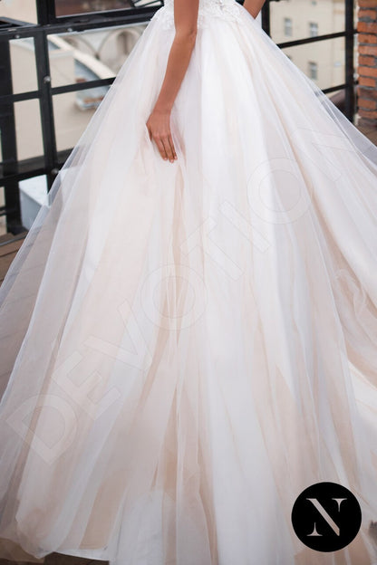 Gervaise Full back A-line Sleeveless Wedding Dress 4