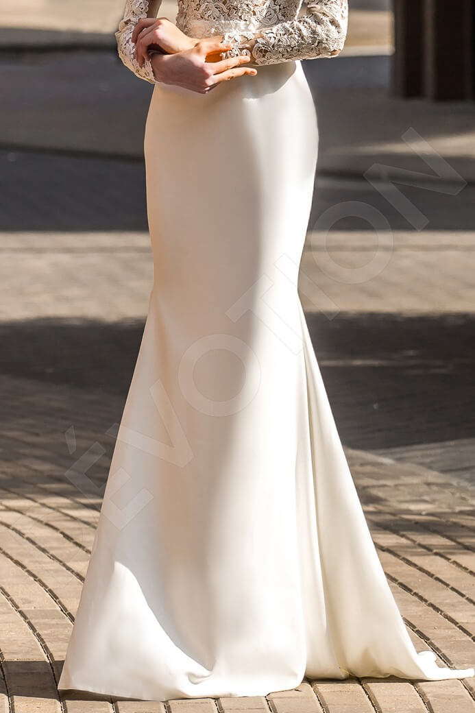 Wenona Full back Trumpet/Mermaid Long sleeve Wedding Dress 3
