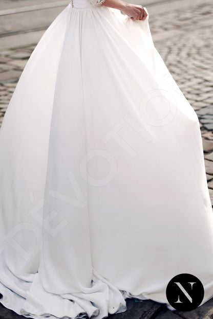 Pancy Full back A-line 3/4 sleeve Wedding Dress 6