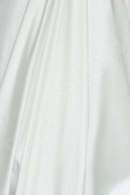 Artimo Open back A-line Strapless Wedding Dress 5