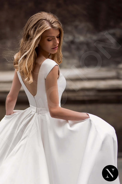 Mareta Open back A-line Sleeveless Wedding Dress 3