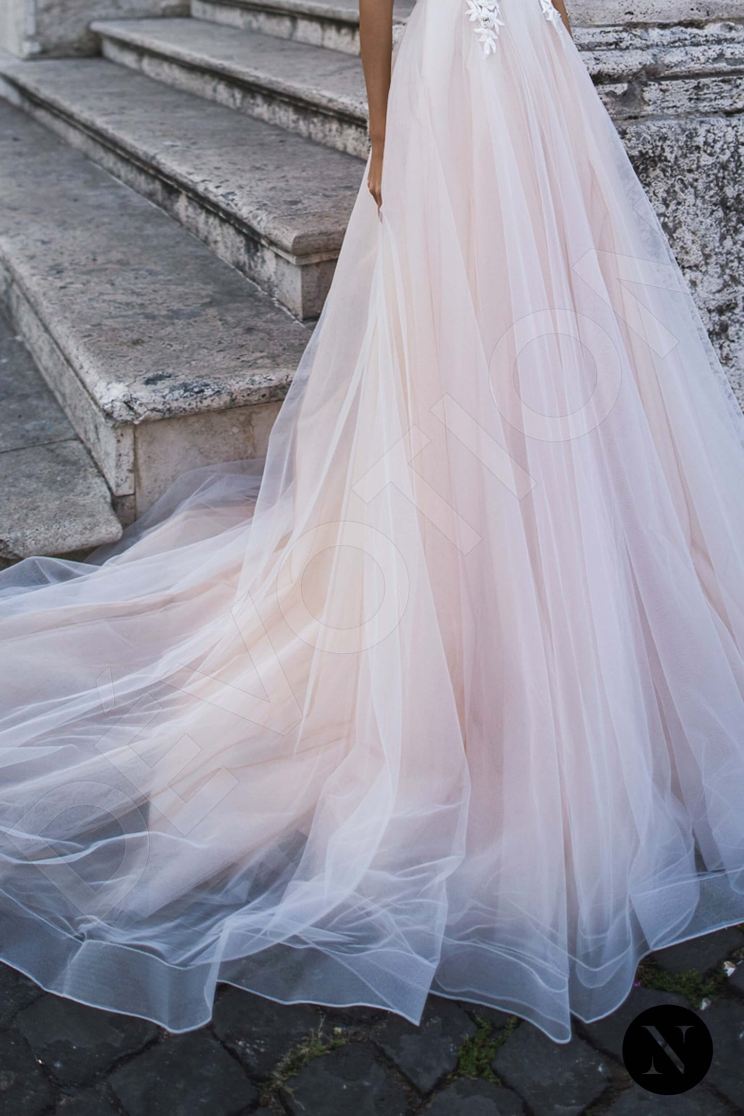 Amsonia Open back A-line Sleeveless Wedding Dress 7