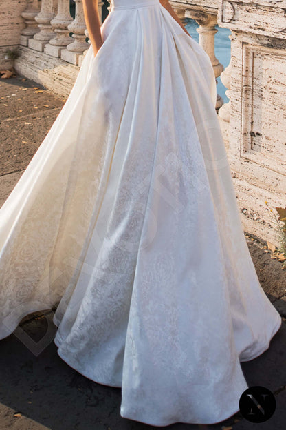 Passionate Open back A-line Sleeveless Wedding Dress 5