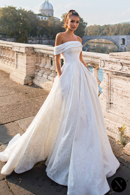 Passionate Open back A-line Sleeveless Wedding Dress Front