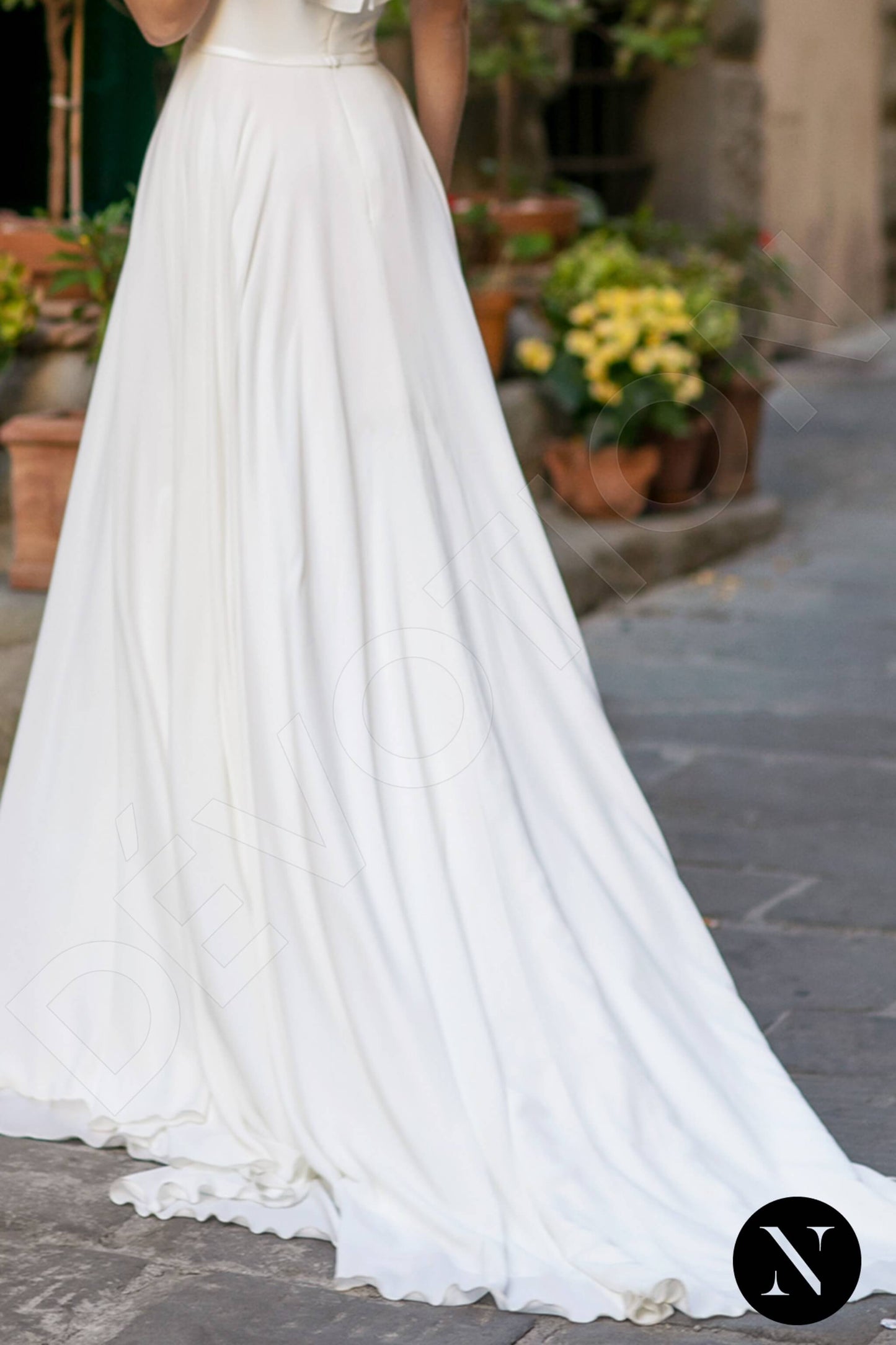 Magnolia Open back A-line Short/ Cap sleeve Wedding Dress 5