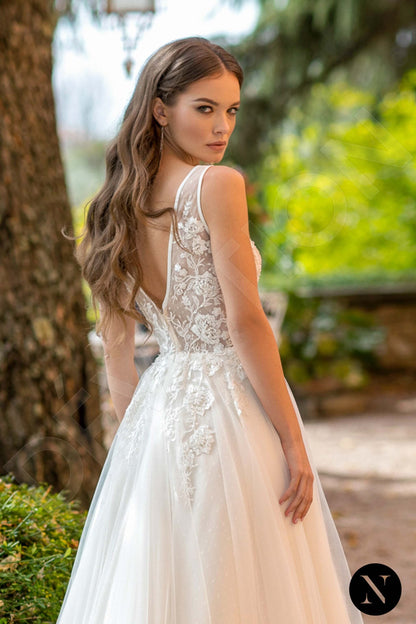 Mathiola Open back A-line Sleeveless Wedding Dress 5