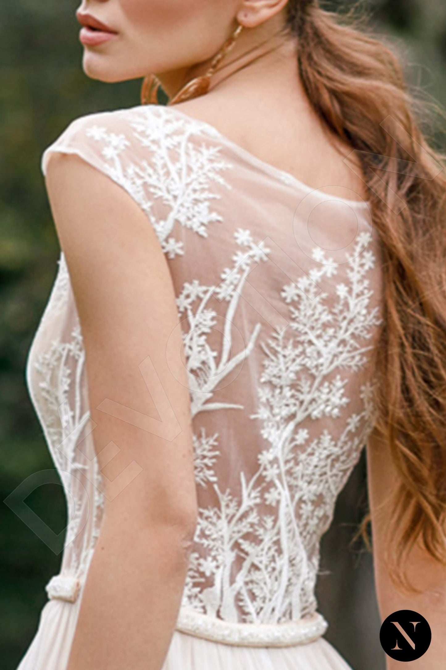 Tulip Full back A-line Short/ Cap sleeve Wedding Dress 5