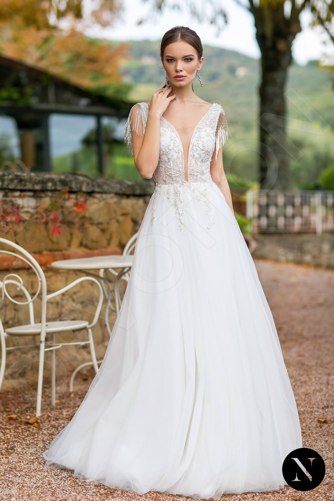 Clover Open back A-line Sleeveless Wedding Dress Front