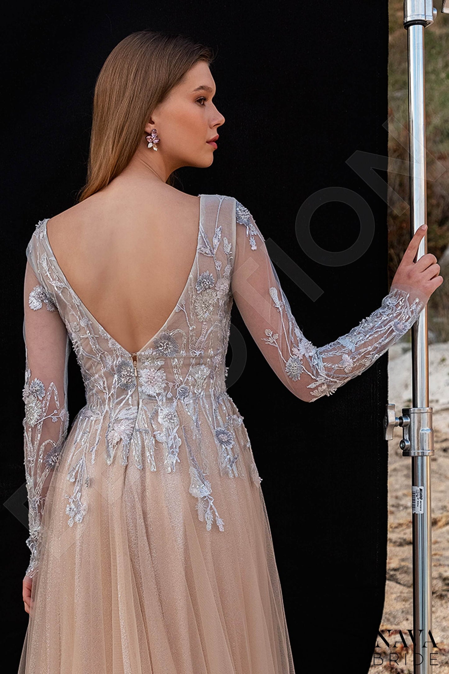 Charlotta Open back A-line Long sleeve Wedding Dress 3