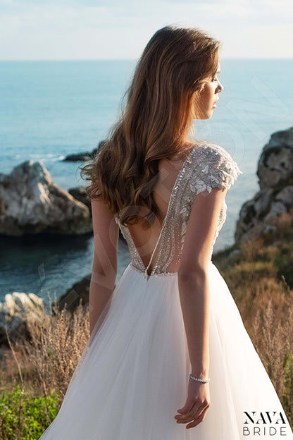 Lunia Open back A-line Short/ Cap sleeve Wedding Dress 3