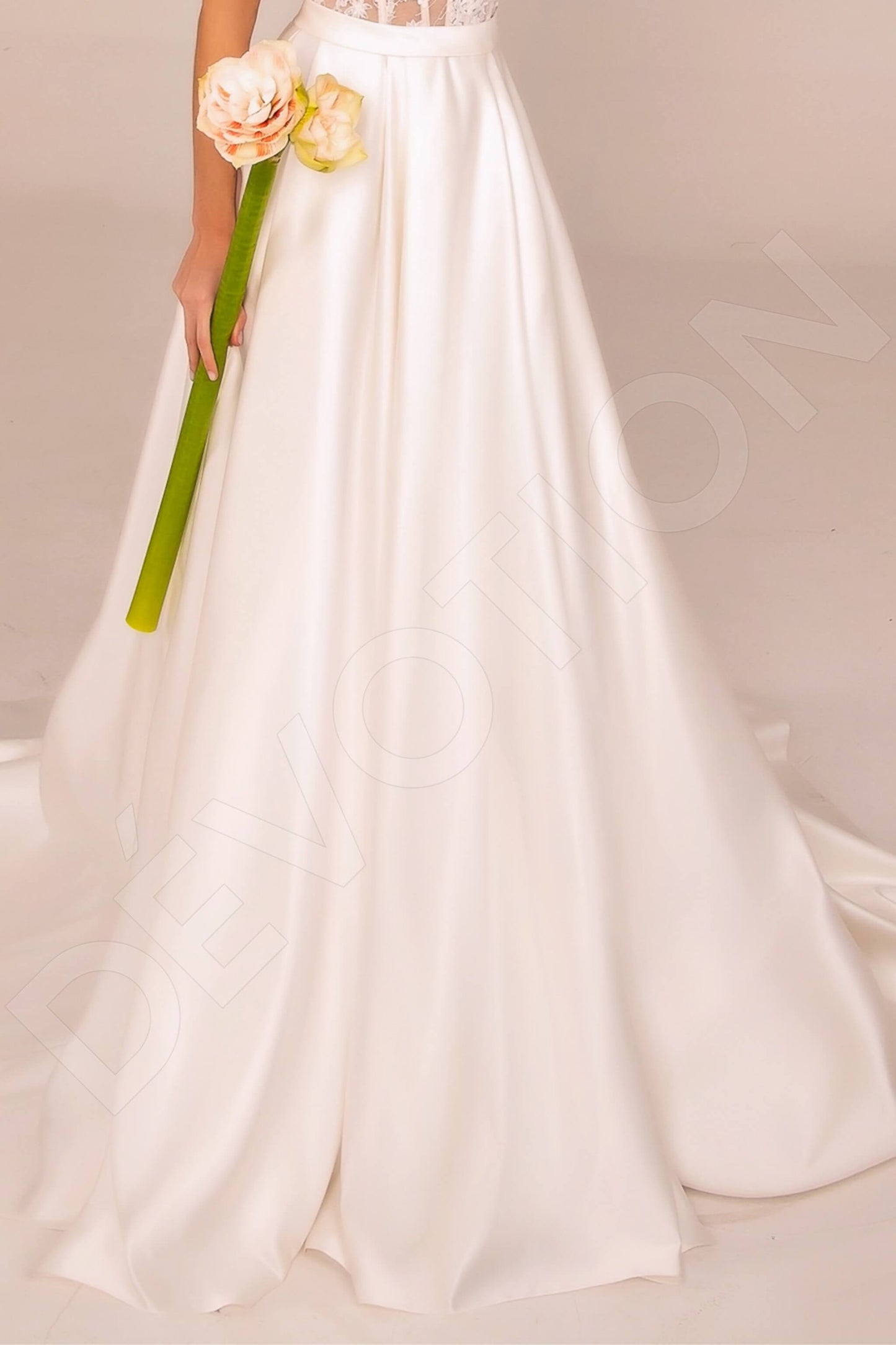 Carsyn Full back A-line Short/ Cap sleeve Wedding Dress 4