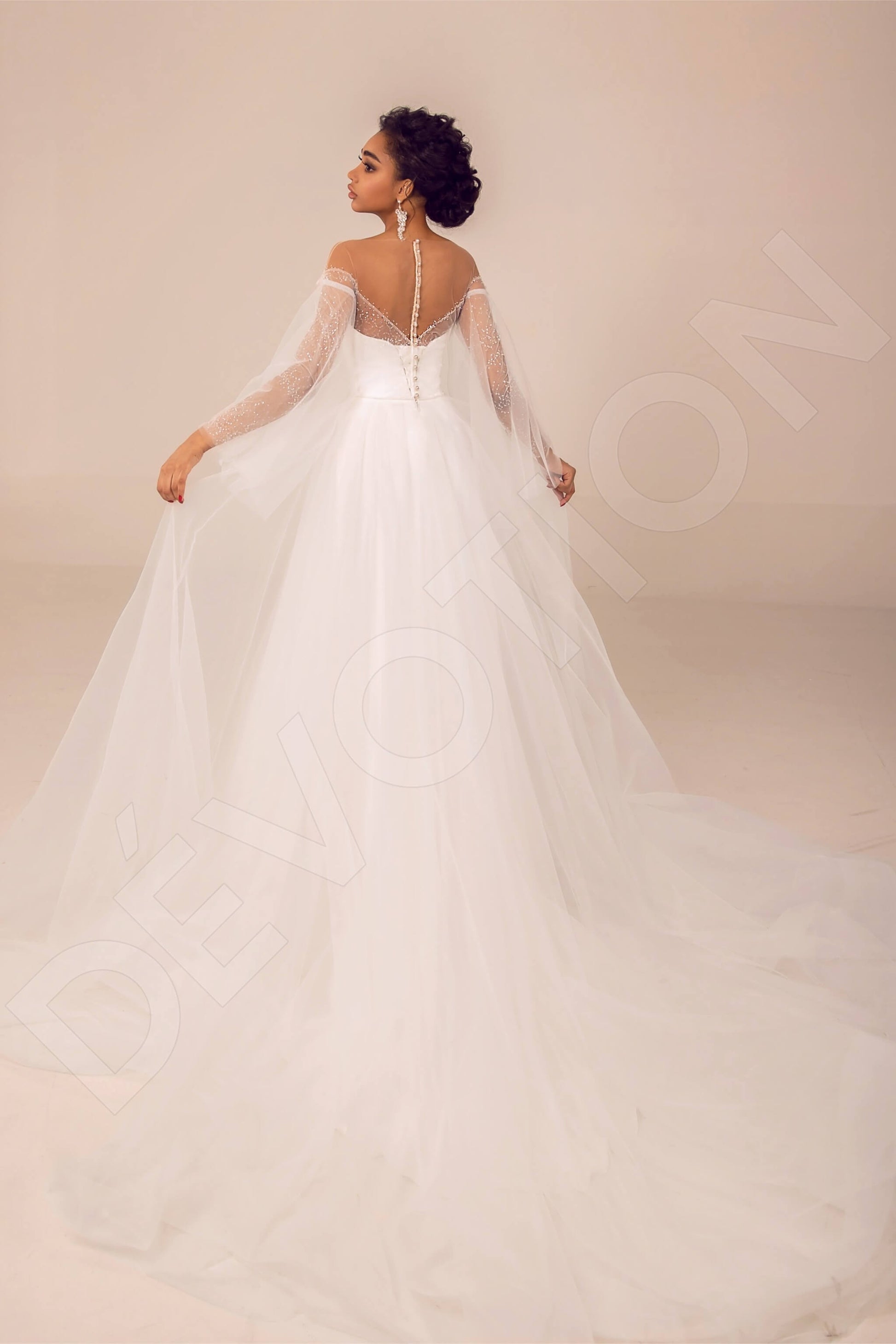 Luz A-line Illusion Ivory Wedding dress