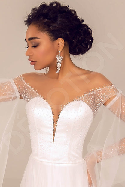 Luz Full back A-line Short/ Cap sleeve Wedding Dress 5
