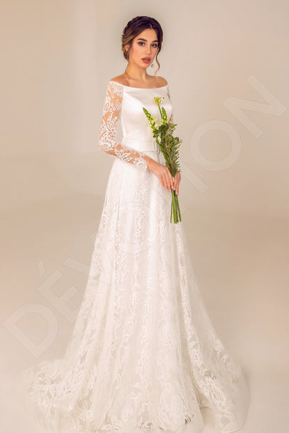 Mollie Full back A-line Long sleeve Wedding Dress Front