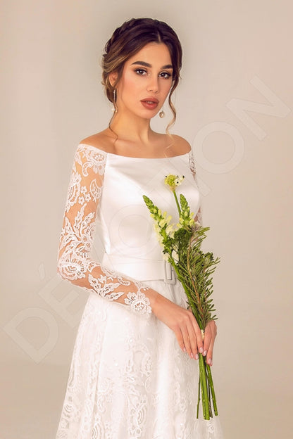 Mollie Full back A-line Long sleeve Wedding Dress 2