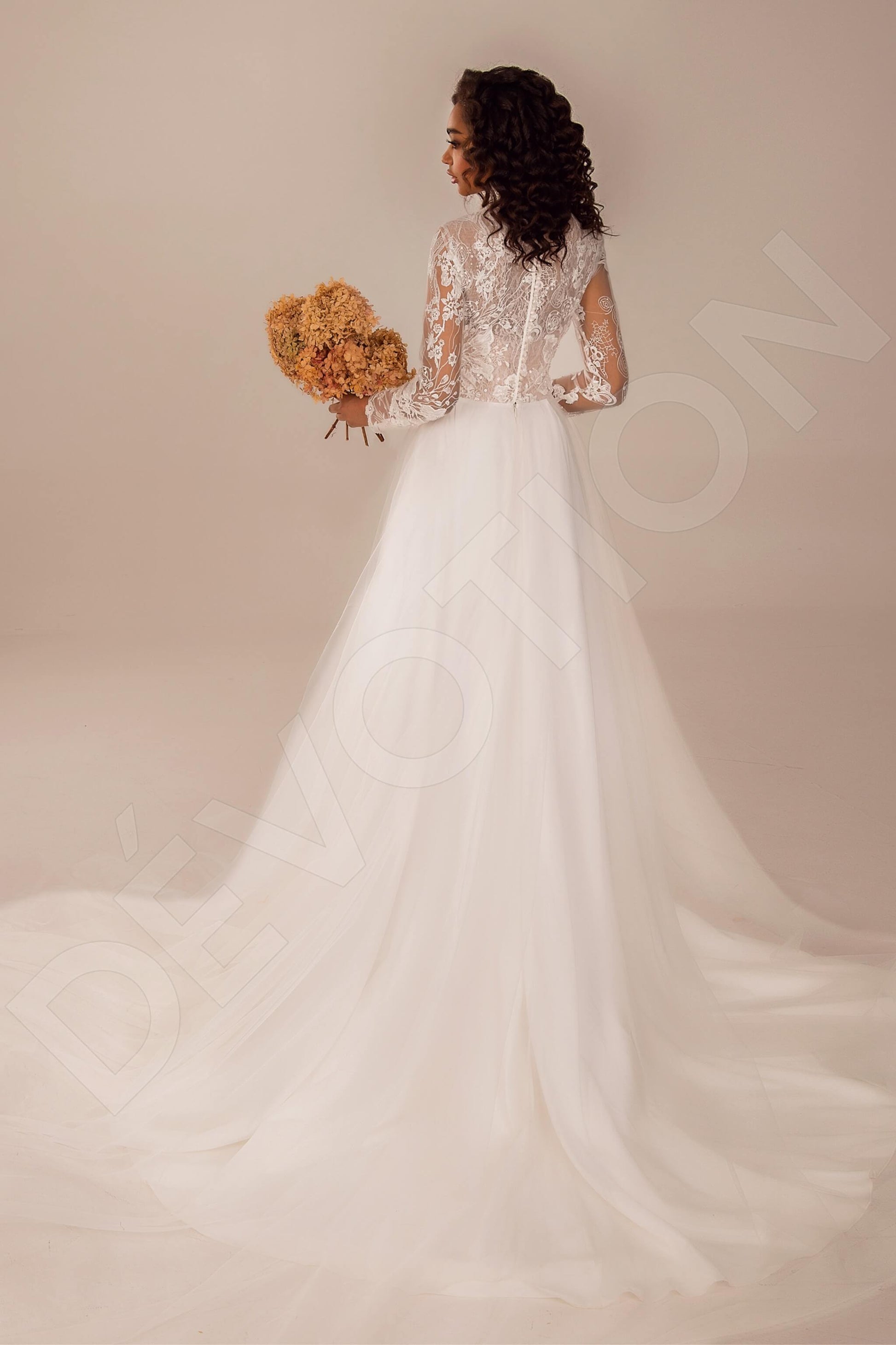 Santonia A-line High neck Ivory Wedding dress