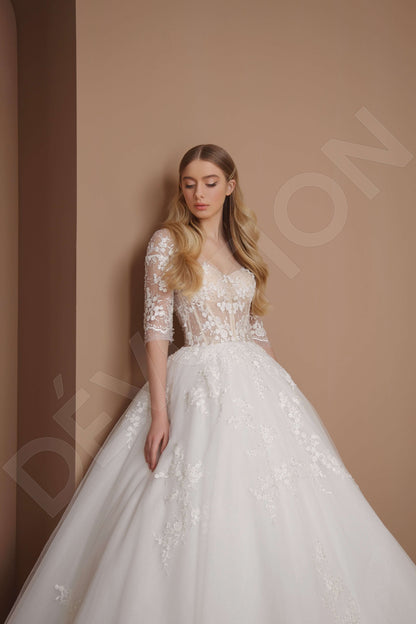 Alpina Full back Princess/Ball Gown 3/4 sleeve Wedding Dress 2