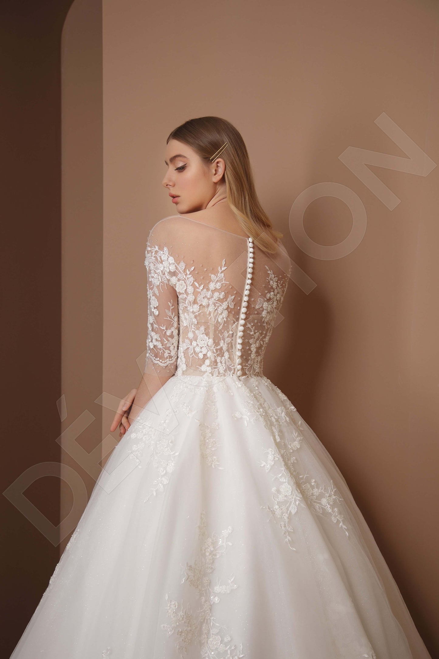 Alpina Full back Princess/Ball Gown 3/4 sleeve Wedding Dress Back