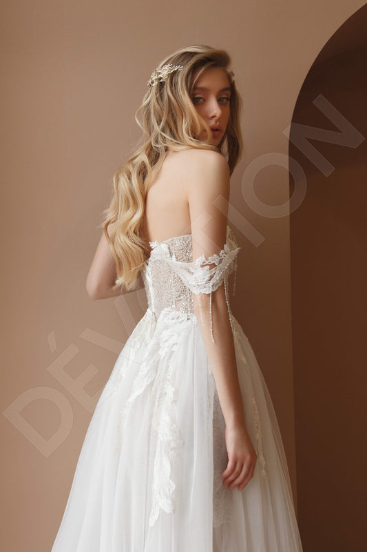 Davia A-line Sweetheart Milk Wedding dress